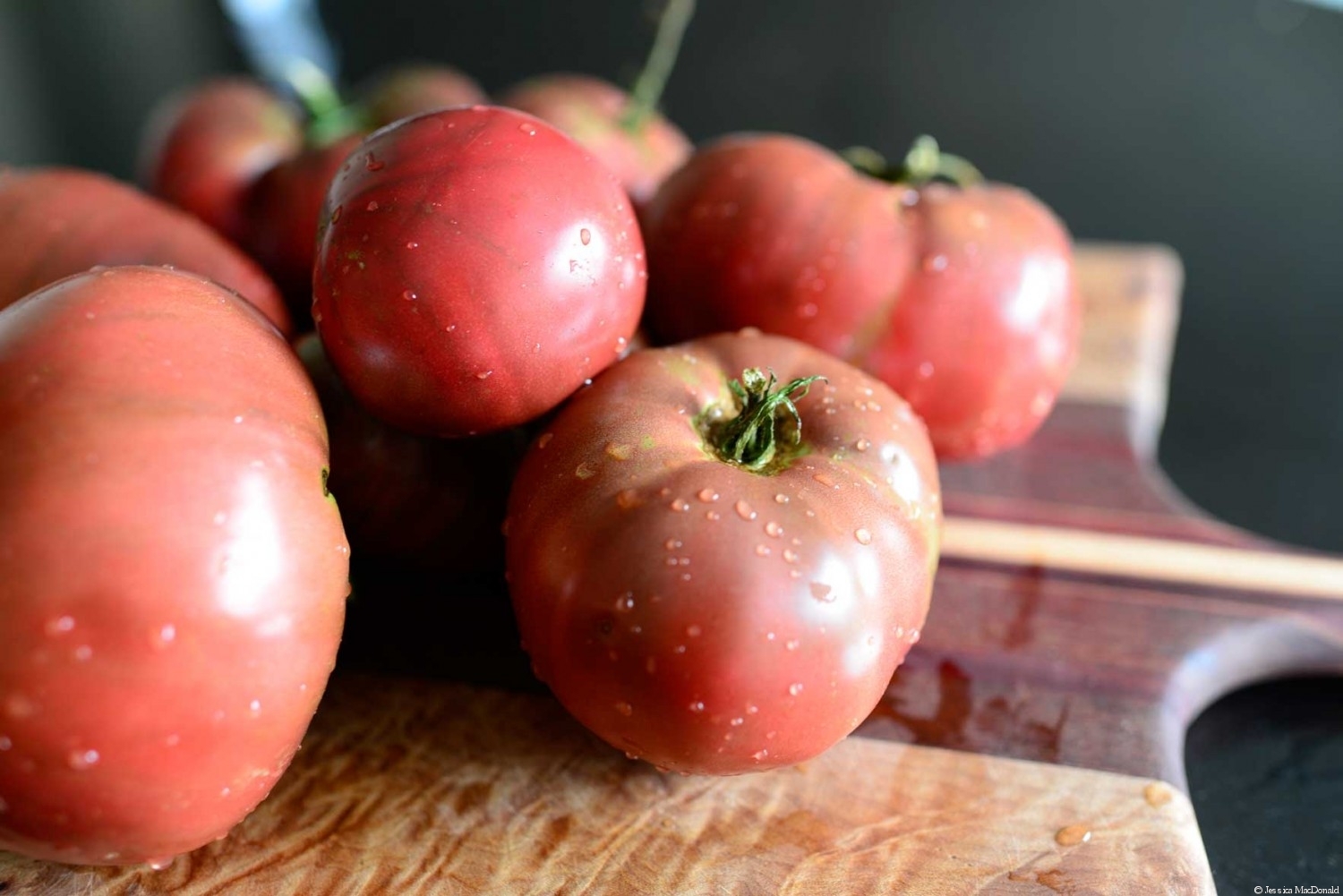 peeling tomatoes