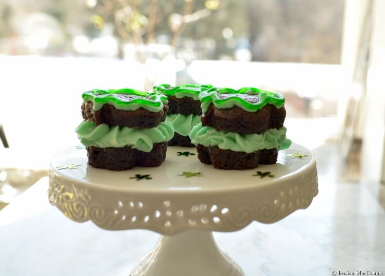 St. Patrick's Day cupcakes, shamrock cupcakes